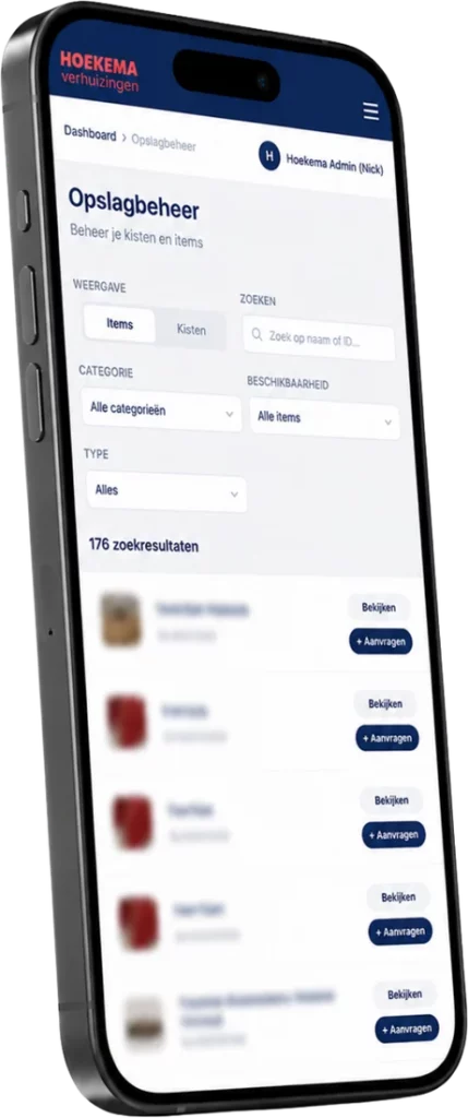 Het klantenportaal van Hoekema Verhuizingen op een telefoon, met het scherm Opslagbeheer waarin de opgeslagen items van een klant staan